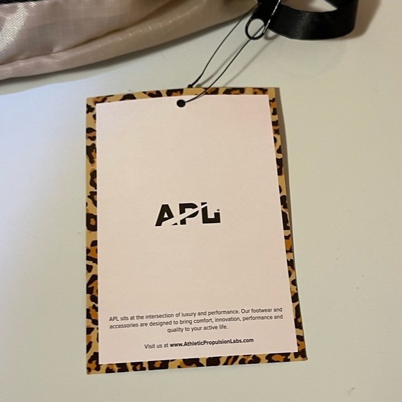 APL Packable Convertible Backpack Leopard Beige Black Print Great for Travel - Picture 10 of 12